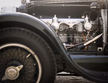 Під капотом 1923 Duesenberg A 977/1373 Sport Phaeton by Fleetwood