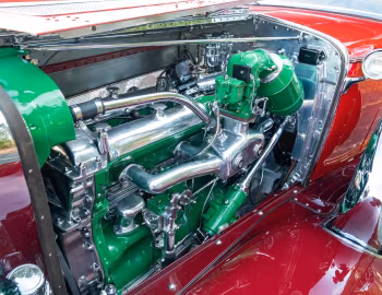 Sob o capô 1931 Duesenberg J 338/2350 Convertible Sedan SWB by LeBaron