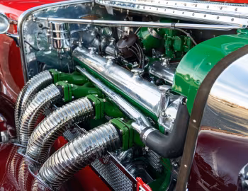 Sob o capô 1931 Duesenberg J 338/2350 Convertible Sedan SWB by LeBaron