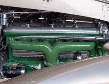 Sob o capô 1929 Duesenberg J 118/2143 Sedan SWB by Bohman & Schwartz