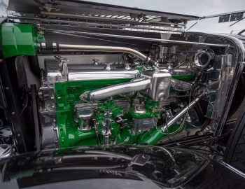Sob o capô 1929 Duesenberg J 121/2177 Sweep Panel Phaeton SWB by LeBaron