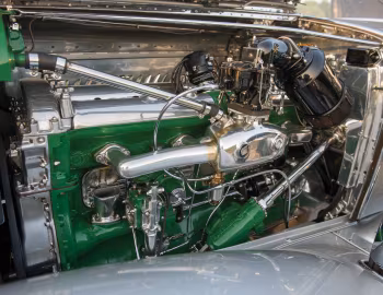 Під капотом 1929 Duesenberg J 147/2168 Convertible Coupe SWB by Murphy