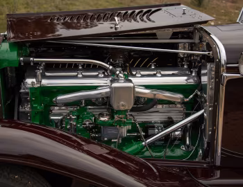 Sob o capô 1930 Duesenberg J 235/2369 Convertible Coupe SWB by Murphy