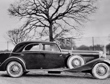 1931 Duesenberg J 365/2385 Sunroof Sedan LWB by Franay