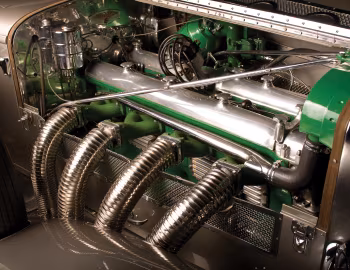 Під капотом Duesenberg J 546/2574 Torpedo Berline LWB by Rollston '1934