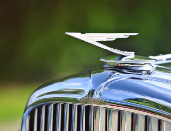 Маскот 1937 Duesenberg J 587/2613 "Throne Car" Limousine by Bohman & Schwartz