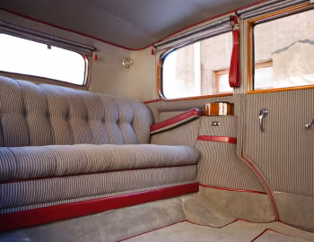 Інтер'єр Duesenberg SJ 514/2543 7-passenger Limousine LWB by Rollston '1934