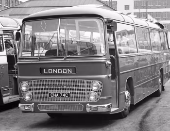 Leyland Leopard PSU3/4R Duple Commander [UK-spec] (C49F) '1965