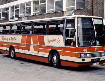 Volvo B10M-61 Duple Caribbean [UK-spec] (C49Ft) '1984