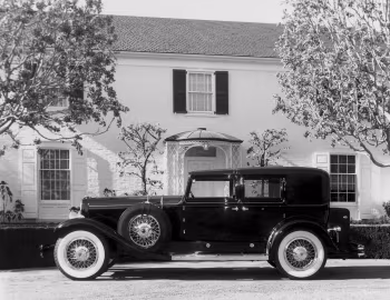 1930 DuPont Model G Town Car by Merrimac