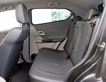 Interior ё-кроссовер '2013