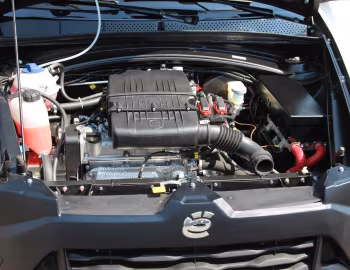 Under The Hood ё-кроссовер '2013