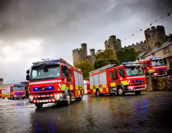 Volvo FL 260 Crew Cab E-One Firetruck [UK-spec] '2011–13
