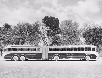 Henschel HS 200 UN Kässbohrer "Academy Express" [US-spec] '1957