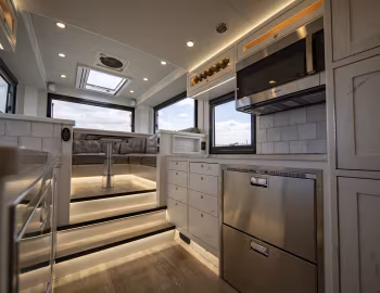 Interior EarthRoamer XV-HD-005 '03.2020
