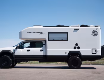 2018 EarthRoamer XV-LTS (#1FD0W5HT1JEB89588)