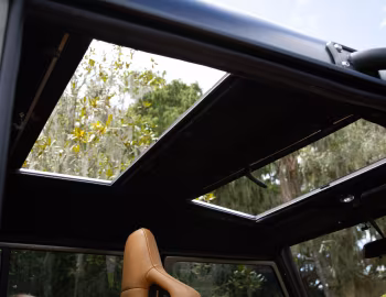 Interior 1989 E.C.D. Automotive Design Defender 110 "Project Burning Green" '10.2019