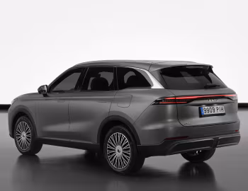 Ebro S900 PHEV '2025–pr.
