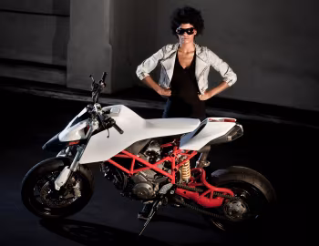 Ducati TWINS by IED '09.2010