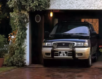 ẽfini MPV Granz Type R-Four [Japan] (LVLR) '10.1995–11.1997
