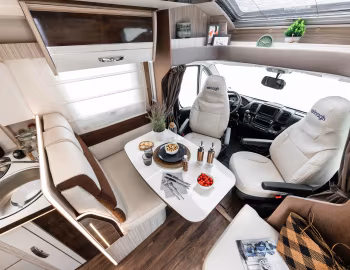 Interior Elnagh T-Loft 529 '2016–pr.