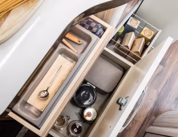 Interior Elnagh T-Loft 529 '2016–pr.