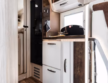 Interior Elnagh T-Loft 529 '2016–pr.