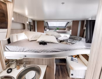 Interior Elnagh T-Loft 529 '2016–pr.