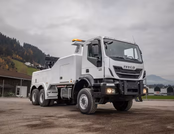 Iveco Trakker Hi-Land 420 with EMPL Bison Recovery body