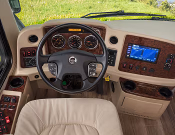 Тарпеда 2017–н.ч. Entegra Coach Insignia '2016–н.ч.