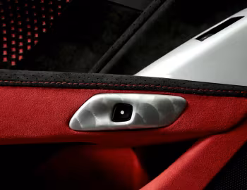Interior Equus Throwback '2018