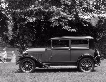 1929 Erskine Model 52 Royal 2-door Sedan