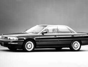 Eunos 300 '11.1989–03.1992