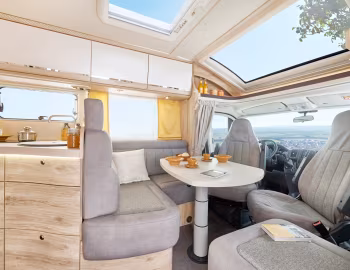 Interior 2018–pr. Eura Mobil Profila RS 695 EB '2017–pr.
