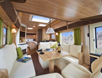 Intérieur 2014–15 Eura Mobil Integra Line 670 SB "Chalet Style" '2013–15
