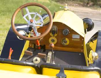 Panel frontal 1927 Falcon-Knight Model 10 Speedster