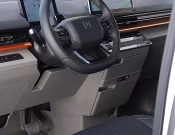 Інтер'єр Farizon SV L1H1 [EU-spec] '2025–н.ч.