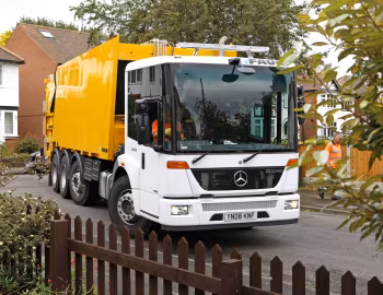 Mercedes-Benz Econic 3233 L FAUN Variopress Refuse Truck [UK-spec] (Br.957) '2006–13