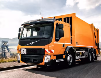 Volvo FE 320 6×2*4 rigid LEC with FAUN Variopress body '2013–????