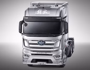 FAW Jiefang J7 Eagle 6×4 Tractor '2017–н.в.