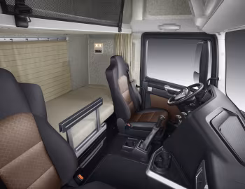 Интерьер FAW Jiefang J7 Eagle 6×4 Tractor '2017–н.в.