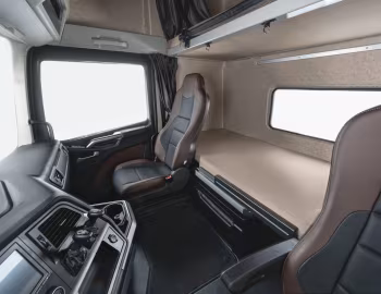 Интерьер FAW Jiefang J7 Eagle 4×2 Tractor '2018–н.в.