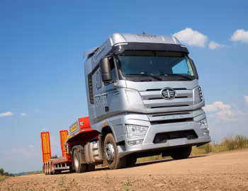 FAW Jiefang J7 Eagle 4×2 Tractor '2018–н.в.
