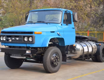 FAW Jiefang L4K LNG 4×2 Tractor