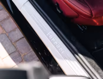 Интерьер Ferrari 12Cilindri [UK-spec] (F167) '2024–н.в.