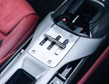 Интерьер Ferrari 12Cilindri [UK-spec] (F167) '2024–н.в.