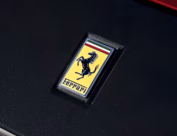 Logo Ferrari 12Cilindri Spider [UK-spec] (F167A) '2024–pr.