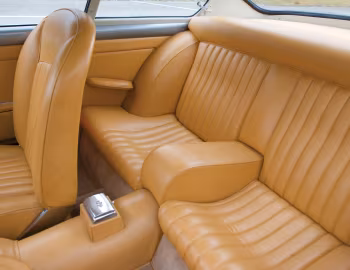 Интерьер Ferrari 250 GT 2+2 Coupé [Worldwide] (Series I) '1960–61