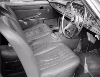 Interior Ferrari 250 GT 2+2 Coupé [UK-spec] (Series I) '1960–61