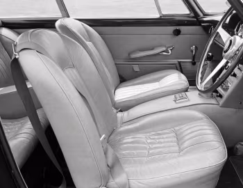 Interior Ferrari 250 GT 2+2 Coupé [UK-spec] (Series II) '1961–62
